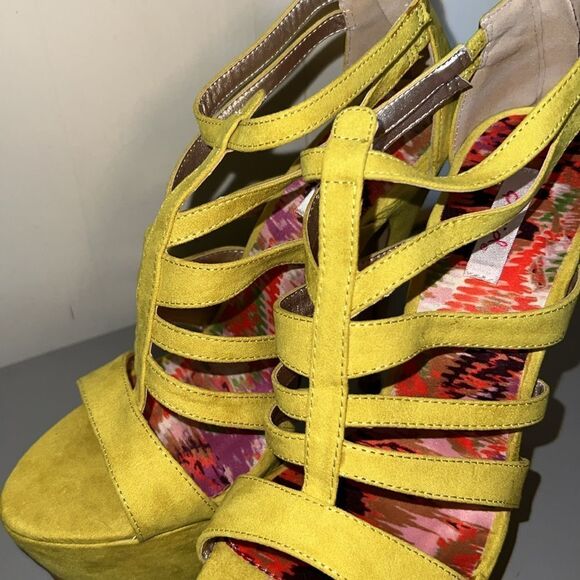 Qupid lime green cut out platforms size 9 - Picture 5 of 13